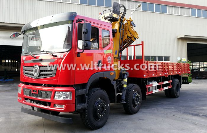 DFAC folding boom truck crane