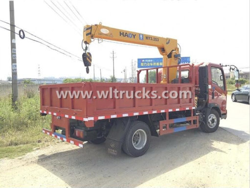 HOWO 3 Ton Truck Mounted Crane