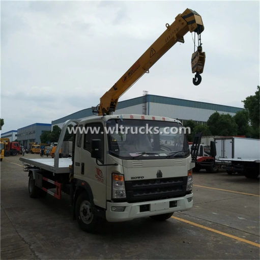 HOWO 5 ton Recovery wrecker Truck with crane