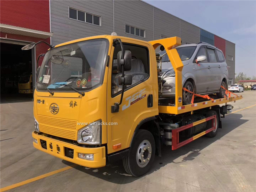 FAW 3ton flatbed recovery wrecker truck