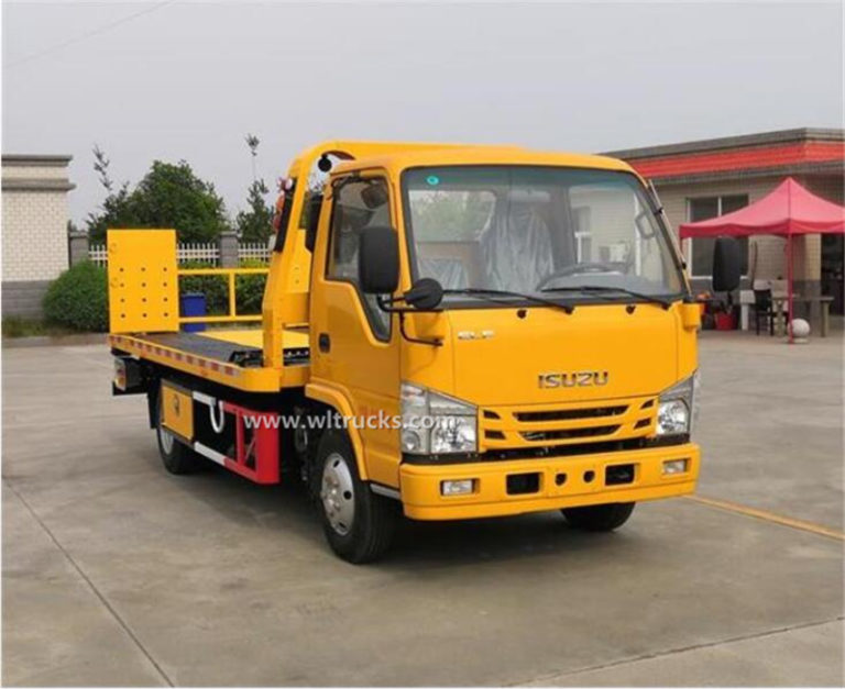 Japan Isuzu NHR 3 ton flatbed tow truck