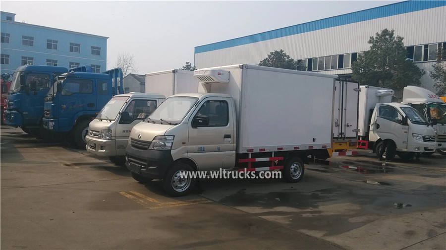 4 wheel Changan gasoline refrigerated truck 1 ton