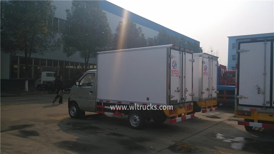 4 wheeler Changan petrol 2.9meters reefer truck