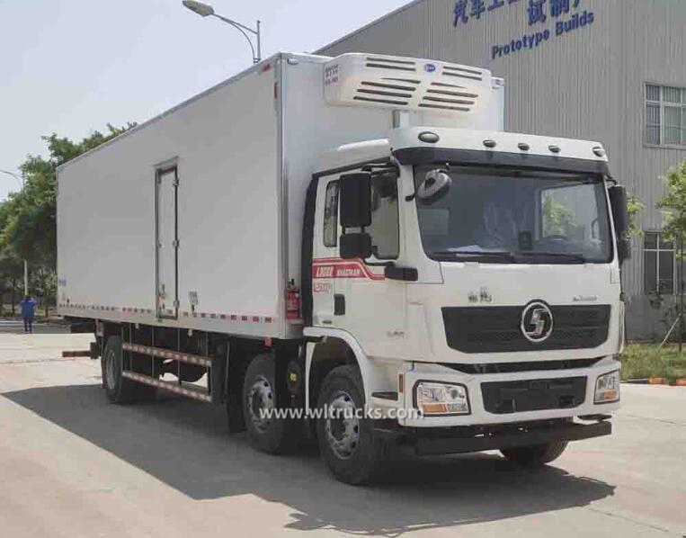 6x2 Shacman M3000 32ft refrigeration van truck