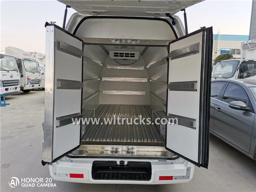 Changan Ruixing small cooling vans