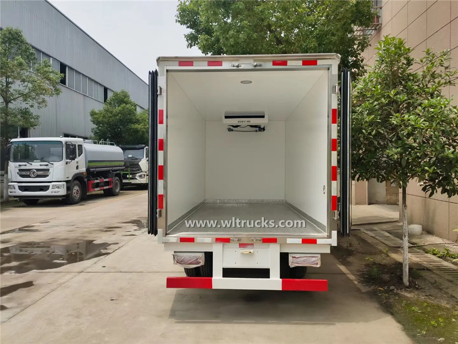 Changan Shenqi petrol small refrigerated cargo truck