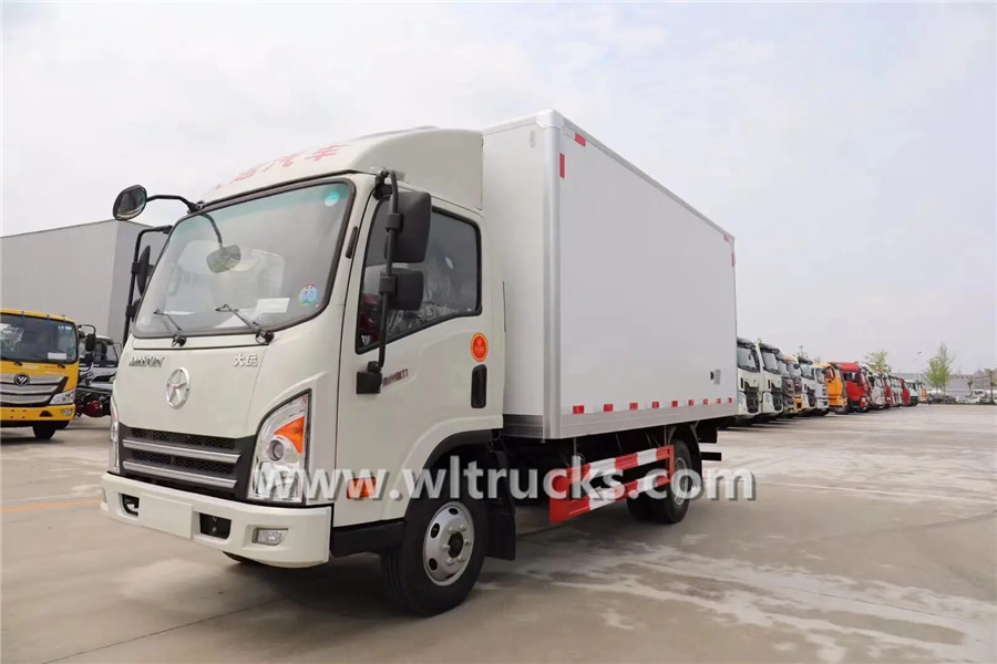 Dayun 4mt reefer truck