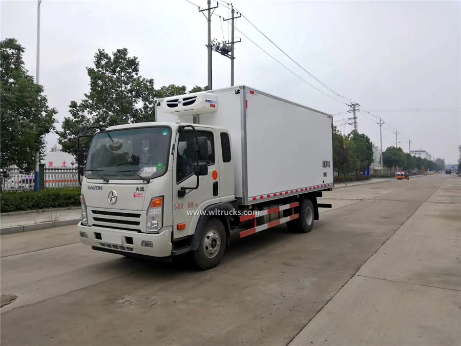 Dayun 6 ton refrigerated food truck