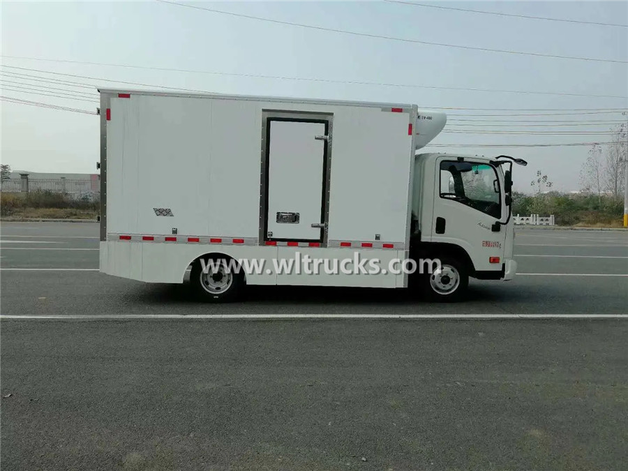 Dayun electric 4m freezer box truck