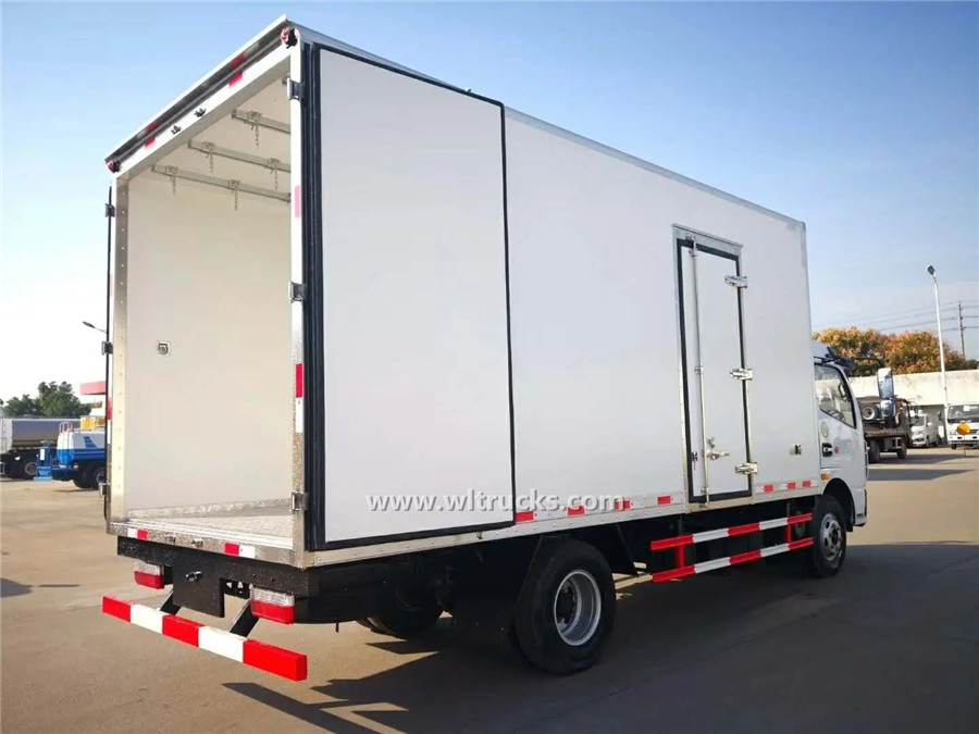 Dongfeng Duolika 5t reefer van truck