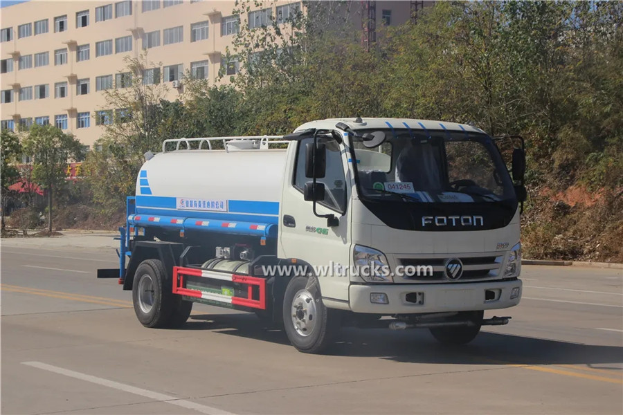 Foton Ollin 5000L sprinkler car