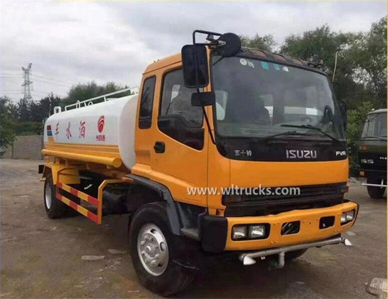 Isuzu FVR 16 ton water tanker truck