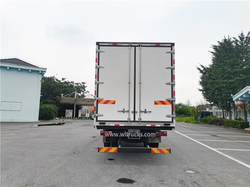 JAC 6.8meters freezer truck