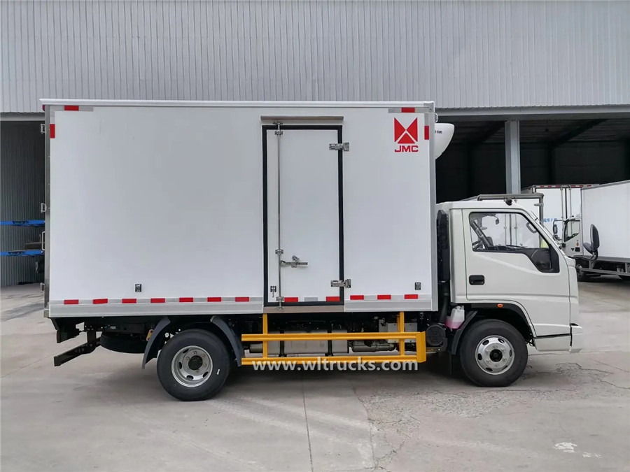 JMC 4 ton refrigeration truck