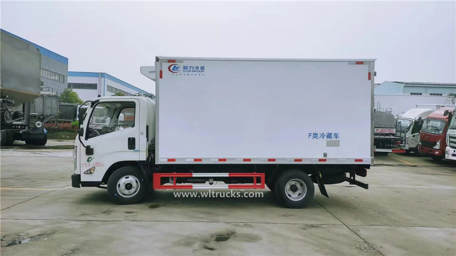 JMC 6 ton refrigerator box truck