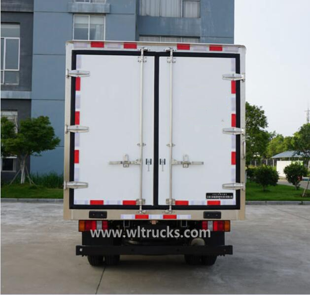 JMC small 2t refrigerated truck