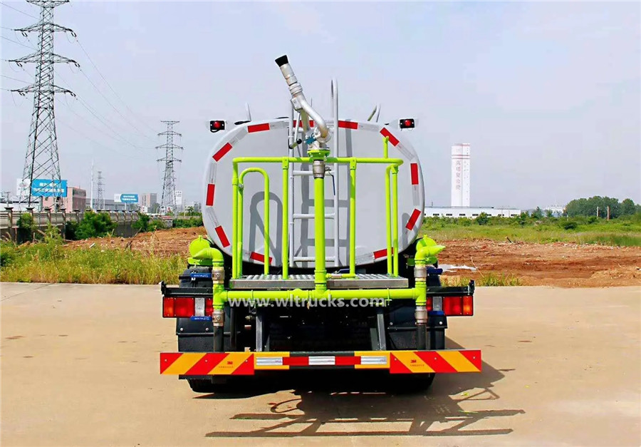 JMC small water tank sprinkler truck