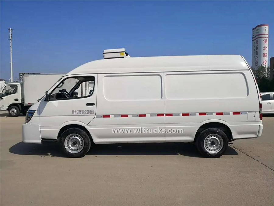 Jinbei Haise minibus cold storage van