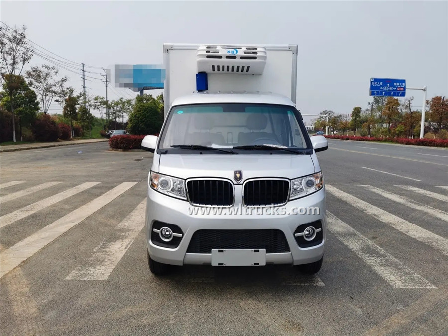 Jinbei mini reefer box truck