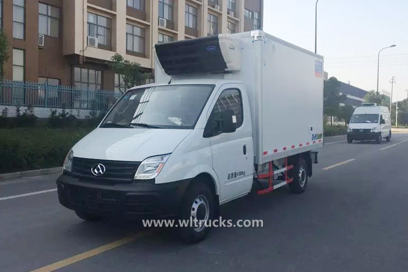 SAIC Maxus 2mt refrigerated freeze truck