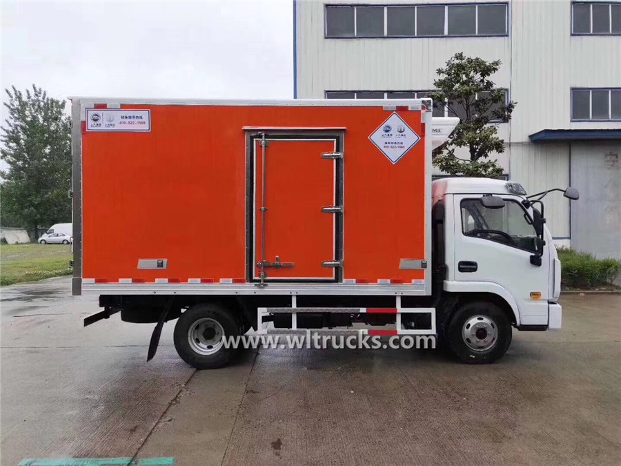 SAIC Yuejin 4mt refrigerated medium truck