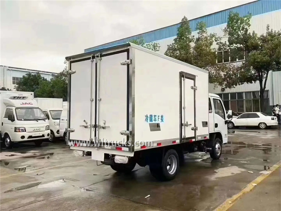 SAIC Yuejin refrigerated delivery trucks