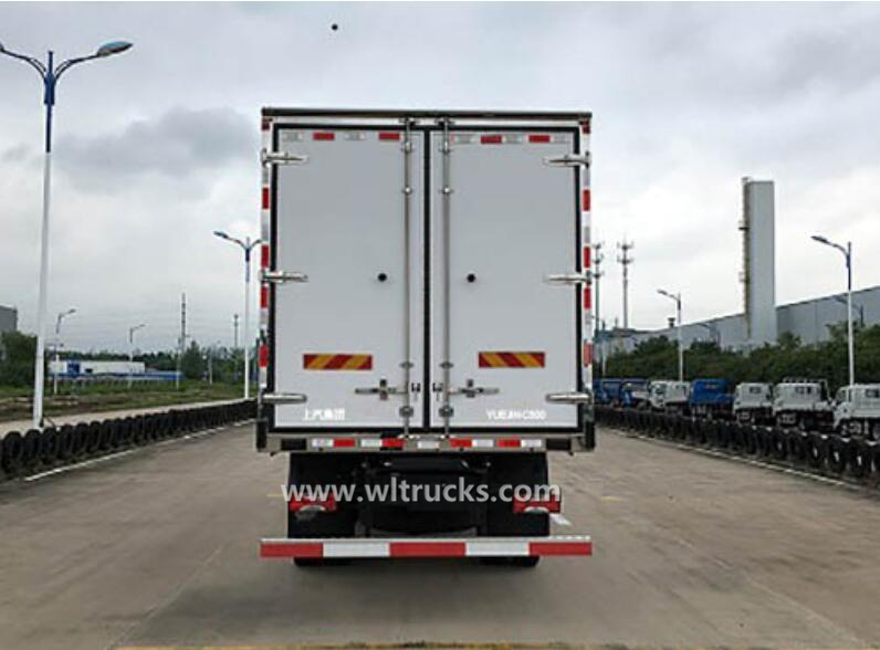 Yuejin 6m freezer and refrigerator truck