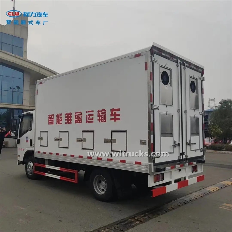 Isuzu 4t Baby Chick transport truck